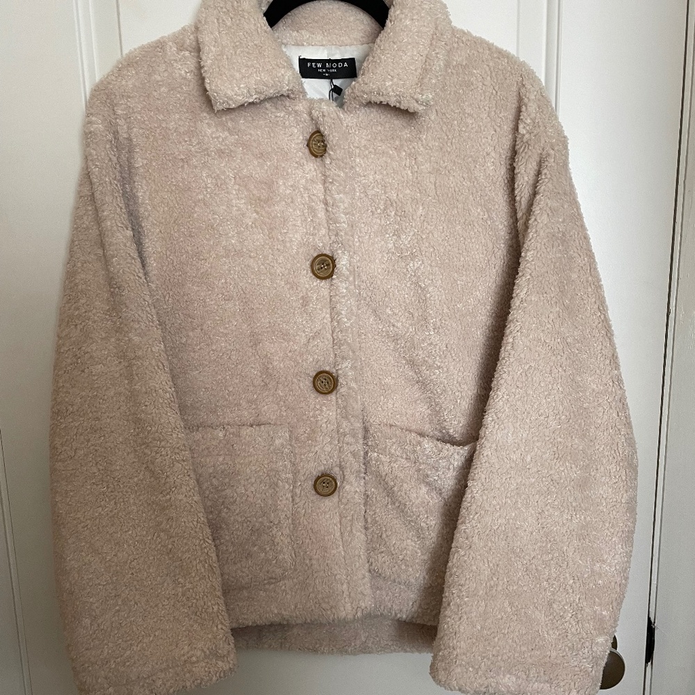 NWT Women’s Few Moda New York Teddy Jacket Size Medium